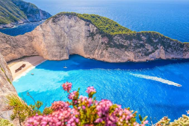  Sejur la plaja in Zakynthos la doar 795 euro,avion din Bucuresti !!! WHITE OLIVE PREMIUM LAGANAS 