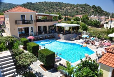 Ultra Last Minute / Christina Garden and Eleftherias Apartments 4*- plecare in 11.07 din Cluj Napoca