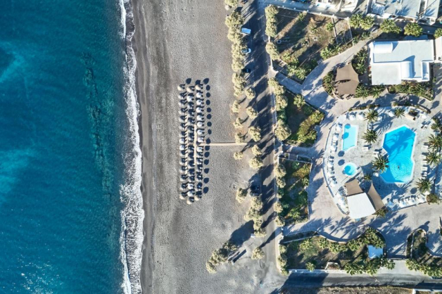 Last Minute Santorini / Santo Miramare Beach Resort 5* - plecare in 17.07 din Bucuresti
