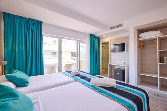 ULTRA LAST MINUTE PALMA DE MALORCA WELIKE FENIX 4**** ZBOR DIRECT DIN CLUJ NAPOCA CU TAXE INCLUSE