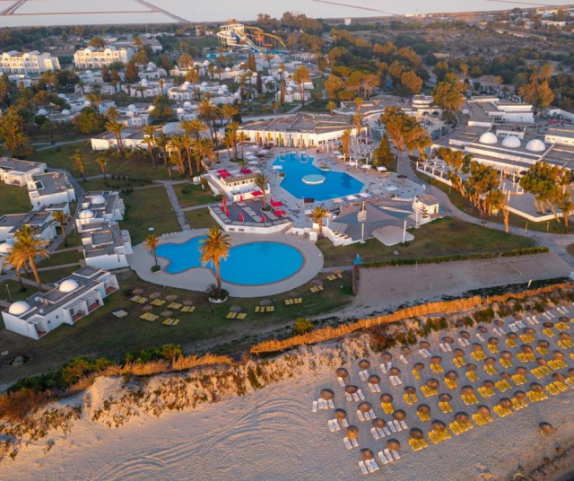 22.07 Zbor Bucuresti Tunisia,One Resort Aquapark and Spa 670 euro/pers/sejur 7 nopti all inclusive, taxe aeroport + transfer