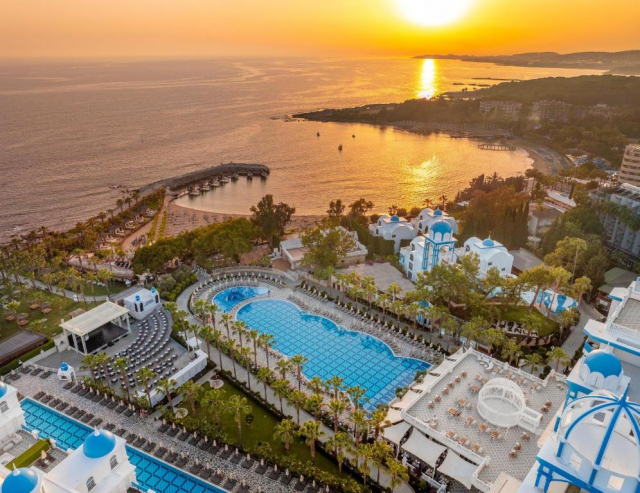 Sejur in Antalya: 1075 euro cazare 7 nopti cu Ultra All inclusive+ transport avion+ toate taxele