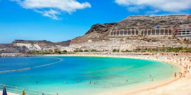 Ultimele locuri!!!Sejur la plaja in Gran Canaria la doar 925 euro,avion din Bucuresti! Hotel LIVVO Fataga 4*