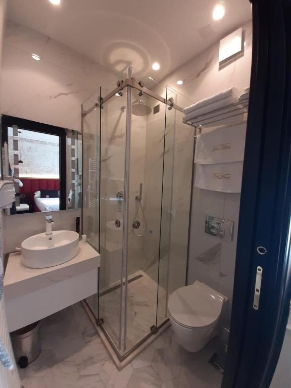 22.07 Last minute Albania , 7 nopti cu zbor ditrect din Bucuresti, 288 € , taxe incluse