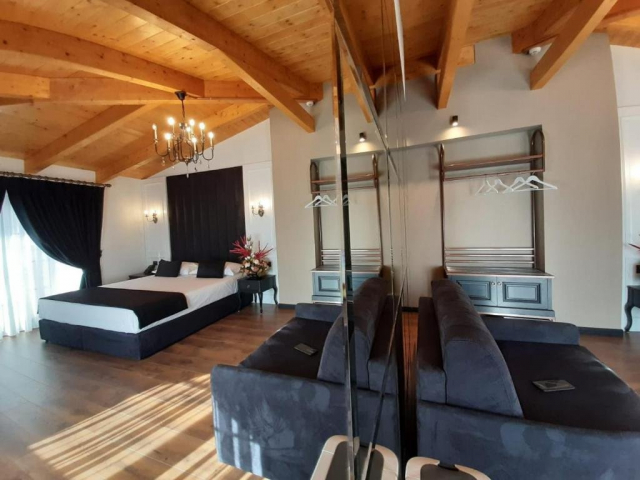 22.07 Last minute Albania , 7 nopti cu zbor ditrect din Bucuresti, 288 € , taxe incluse