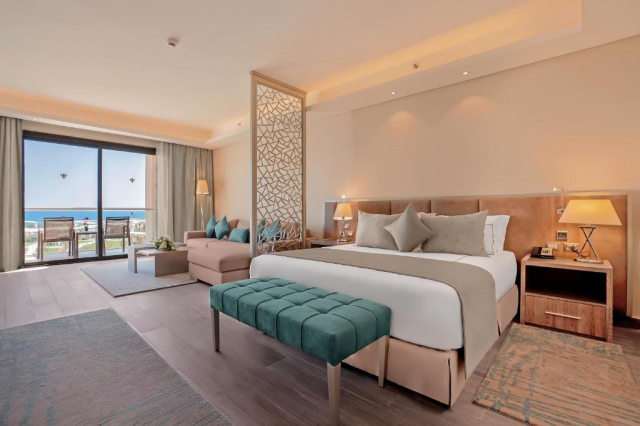 Sejur in Hurghada: 1100 euro cazare 7 nopti cu Ultra All inclusive+ transport avion+ toate taxele 
