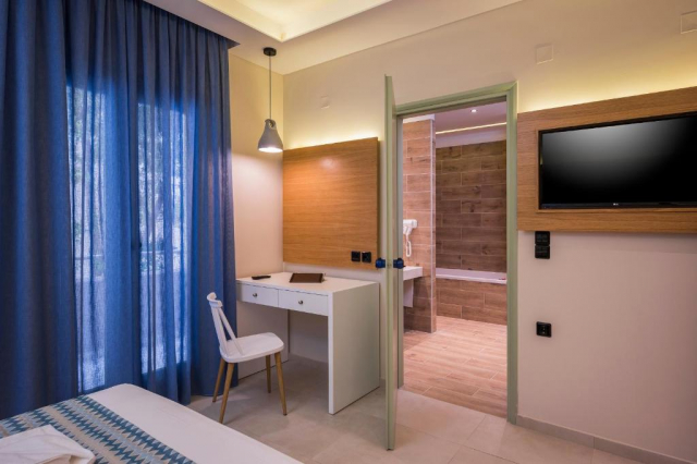 Sejur in Creta: 550 euro cazare 7 nopti cu All inclusive+ transport avion+ toate taxele