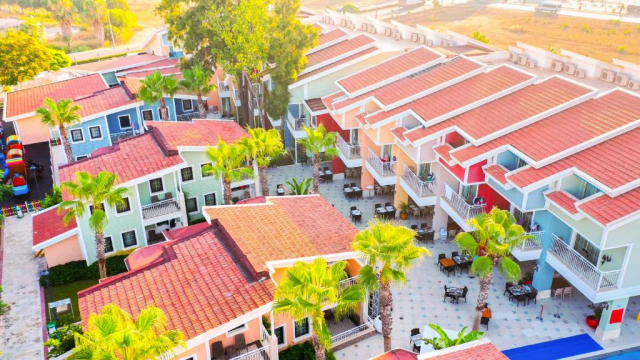 ULTIMELE LOCURI ANTALYA, AVION DIN  BUCURESTI, LA HOTEL CRYSTAL CLUB WORLD OF COLOURS 5*, LA TARIFUL DE 830 EURO/PERSOANA, UAI!