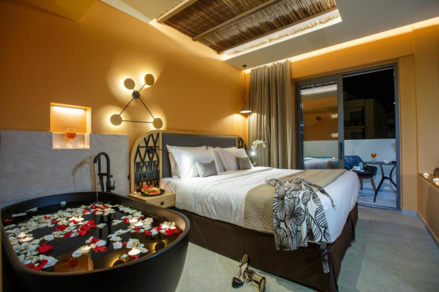 ULTRA LAST MINUTE INSULA CRETA PALMERA BEACH 4**** ZBOR CHARTER IASI/CLUJ NAPOCA/SIBIU/OTOPENI CU TAXE INCLUSE