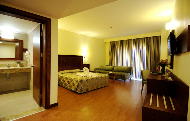 Sejur in Antalya: 690 euro cazare 7 nopti cu Ultra All inclusive+ transport avion+ toate taxele