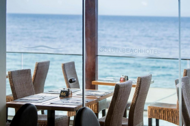 ULTRA LAST MINUTE INSULA CRETA 4**** DEMIPENSIUNE GOLDEN BEACH ZBOR CHARTER CU TAXE INCLUSE