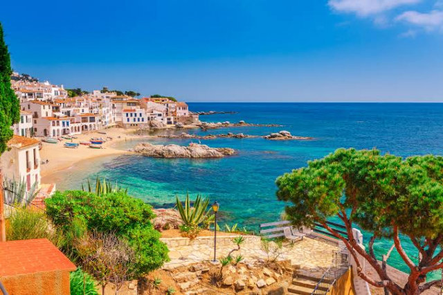Sejur la plaja in Costa Brava la doar 729 euro,avion din Bucuresti!!! ALEGRIA FLORIDA  4*demipensiune