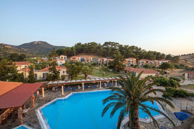 Last Minute Lesbos / Hotel Alma Petra 4* - plecare in 08.08 din Bucuresti