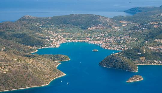 LEFKADA SI INSULELE IONICE, AVION DIN BUCURESTI, LA HOTEL DE 3*, LA TARIFUL DE 730 EURO/PERSOANA, MIC DEJUN!