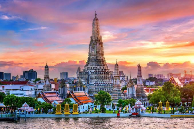 SEJUR COMBO BANKOK&amp;PHUKET, AVION DIN BUCURESTI, LA HOTEL DE 4*, LA TARIFUL DE 1980 EURO/PERSOANA, MIC DEJUN!