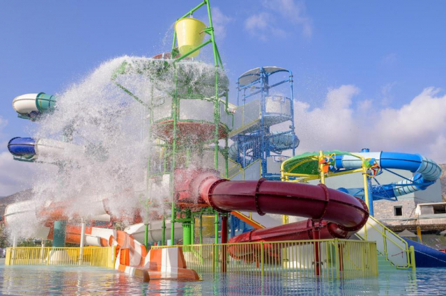 ULTIMELE LOCURI CRETA HERAKLION, AVION DIN BUCURESTI, LA HOTEL ERI BEACH 4*, LA TARIFUL DE 579 EURO/PERSOANA, ALL INCLUSIVE!