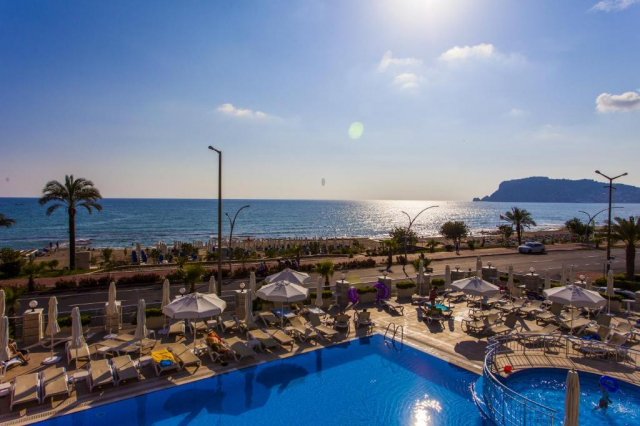 Sejur in Antalya: 675 euro cazare 7 nopti cu All inclusive+ transport avion+ toate taxele