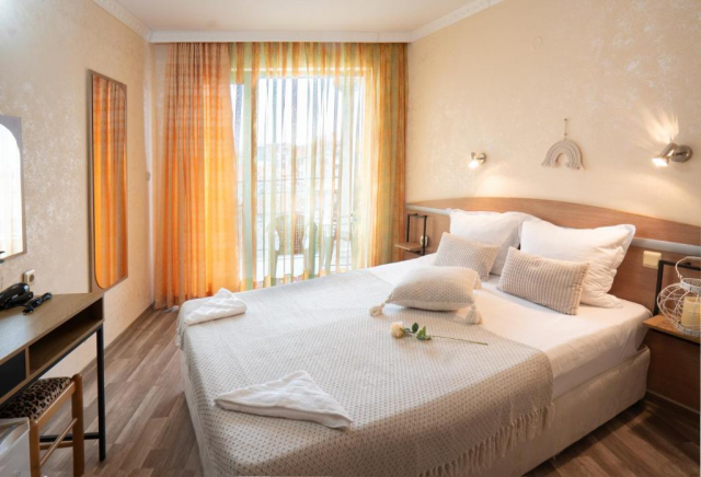 31.07 Last minute litoral Bulgaria, 72 € 4 zile