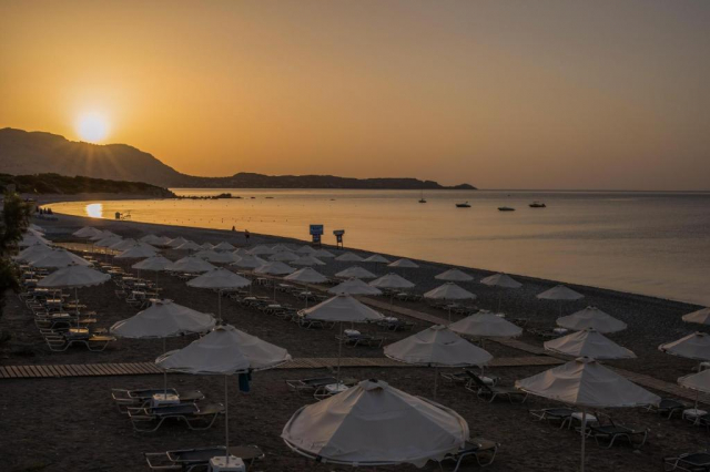 ULTRA LAST MINUTE DELUXE  INSULA RODOS LINDOS BREZE 5***** ALL INCLUSIVE ZBOR DIRECT DIN OTOPENI CU TAXE INCLUSE