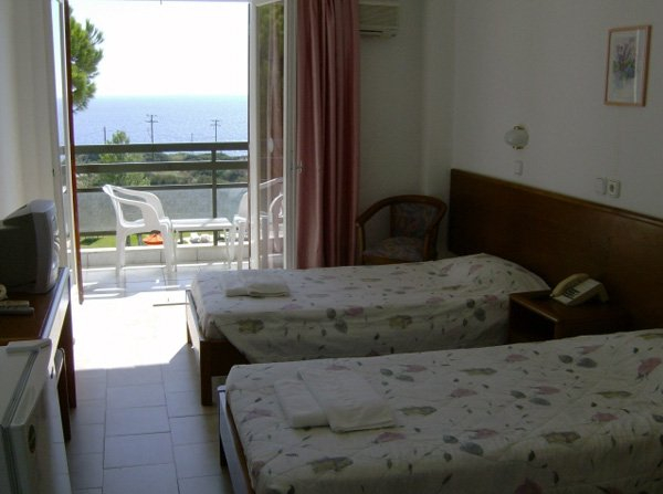 09.08 Zbor Bucuresti, Grecia - Kefalonia,Svoronata Irinna 3* 520  EURO, 7 nopti, mic dejun , taxe aeroport transfer incluse