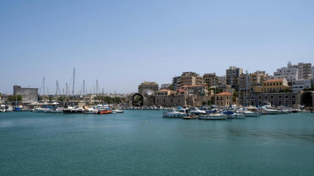 ULTRA LAST MINUTE INSULA CRETA EL GRECO  ZBOR CHARTER DIN OTOPENI CU TAXE INCLUSE