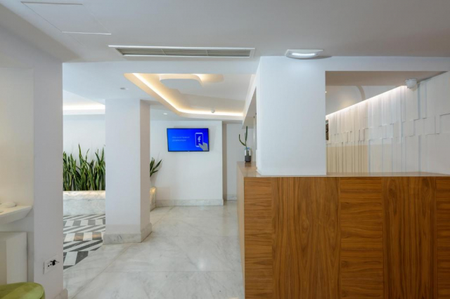 ULTRA LAST MINUTE INSULA CRETA IRAKLION HOTEL 3***ZBOR CHARTER DIN OTOPENI CU TAXE INCLUSE
