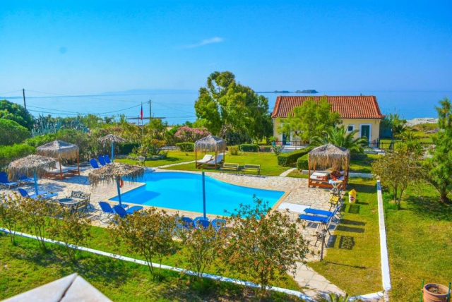 16.08 Zbor Bucuresti, Grecia - Kefalonia, Lixouri Xi Village 3* 640  EURO, 7 nopti, fara masa , taxe aeroport transfer incluse
