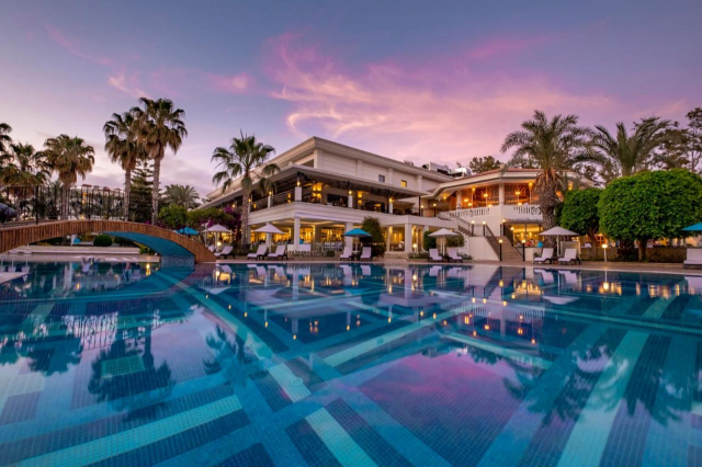 Sejur in Antalya: 850 euro cazare 7 nopti cu Ultra All inclusive+ transport avion+ toate taxele