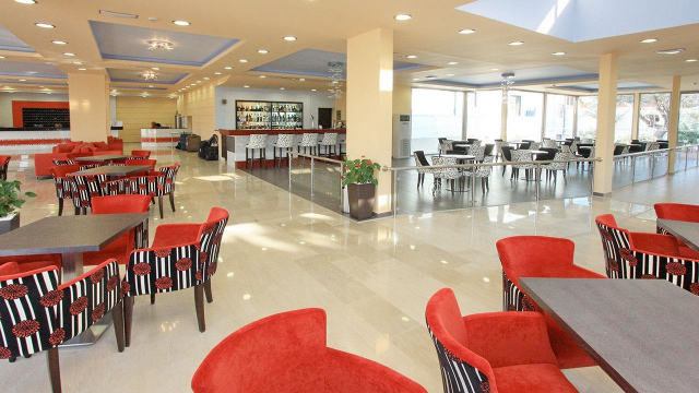 ULTIMELE LOCURI RODOS, AVION DIN BUCURESTI, LA HOTEL EVI 3*, LA TARIFUL DE 467 EURO/PERS, ALL INCLUSIVE! 
