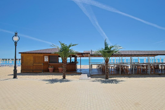 07.08 Last minute Berlin Golden Beach hotel ,  298 € cu all inclusive gold