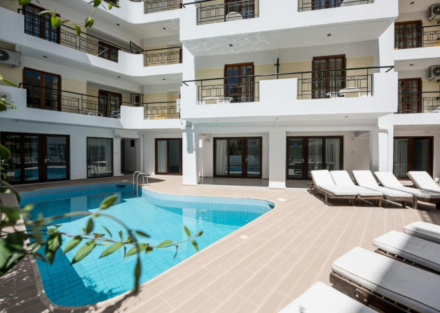 Sejur in Creta: 675 euro cazare 7 nopti cu All inclusive+ transport avion+ toate taxele