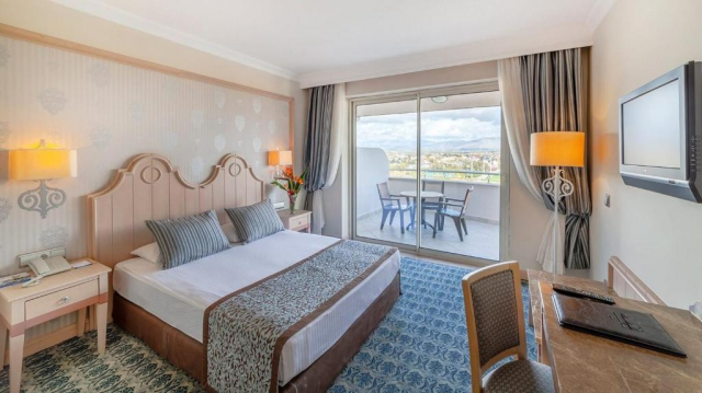 ULTIMELE LOCURI ANTALYA, AVION DIN BUCURESTI, LA HOTEL STARLIGHT RESORT 5*, LA TARIFUL DE 1129 EURO/PERSOANA, UAI!