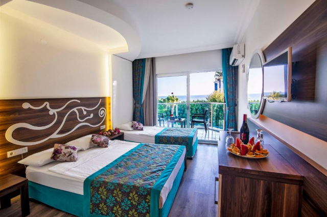 ANTALYA, AVION DIN BUCURESTI, LA HOTEL KLEOPATRA BLUE HAWAII 4*, LA TARIFUL DE 375  EURO/PERSOANA, DEMIPENSIUNE!