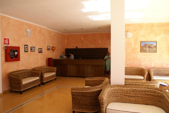 05.10 , Sardinia cu zbor direct din Bucuresti , 5 nopti , 148 € la 4**** , taxe incluse