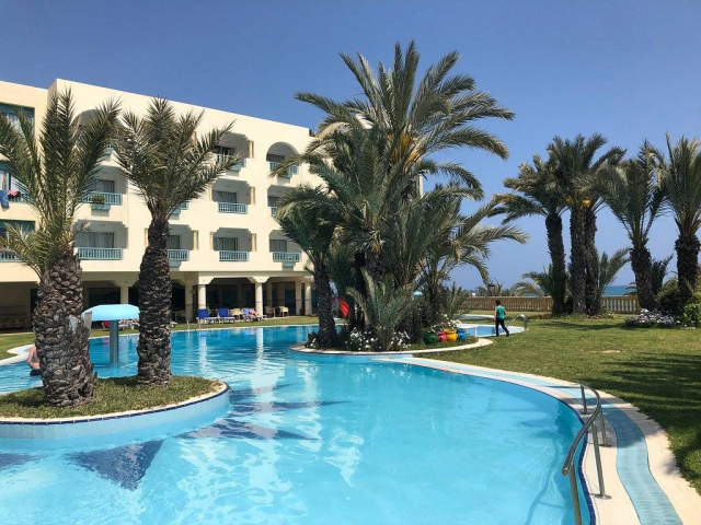 Sejur in Tunisia: 460 euro cazare 7 nopti cu All inclusive+ transport avion+ toate taxele