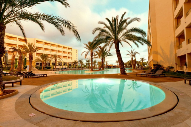 Sejur in Tunisia: 490 euro cazare 7 nopti cu All inclusive+ transport avion+ toate taxele