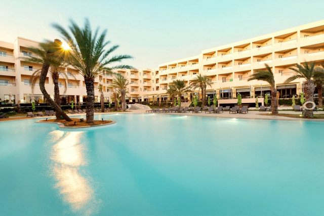 Sejur in Tunisia: 490 euro cazare 7 nopti cu All inclusive+ transport avion+ toate taxele