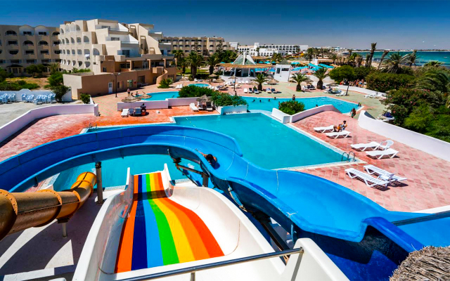 Sejur in Tunisia: 615 euro cazare 7 nopti cu All inclusive+ transport avion+ toate taxele