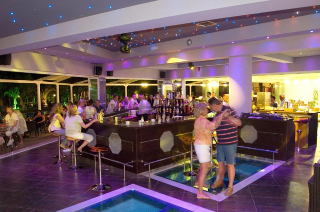 ULTIMELE LOCURI ZAKYNTHOS MAJESTIC HOTEL 4**** ALL INCLUSIVE ZBOR DIRECT DIN CLUJ NAPOCA CU TAXE INCLUSE