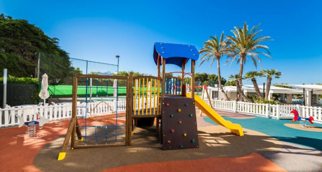 ULTIMELE LOCURI PALMA DE MALLORCA GLOBALES 3*** ALL INCLUSIVE  ZBOR CHARTER ORADEA  CU TAXE INCLUSE