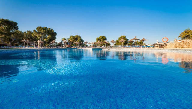 ULTIMELE LOCURI PALMA DE MALLORCA GLOBALES 3*** ALL INCLUSIVE  ZBOR CHARTER ORADEA  CU TAXE INCLUSE