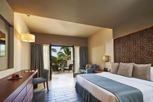 OMAN, AVION DIN BUCURESTI, LA HOTEL FANAR RESIDENCES 5*, LA TARIFUL DE 1385 EURO/PERS, ALL INCLUSIVE!