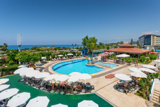 ULTIMELE LOCURI ALANYA, AVION DIN BUCURESTI, LA HOTEL TITAN CLUB 4*, LA TARIFUL DE 670 EURO/PERSOANA, UAI!