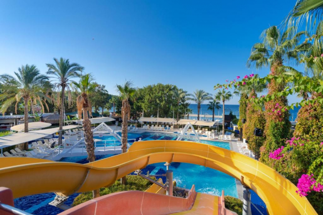 ULTIMELE LOCURI ALANYA, AVION DIN BUCURESTI, LA HOTEL SEALIFE BUKET RESORT 5*, LA TARIFUL DE 779 EURO/PERS, UAI!
