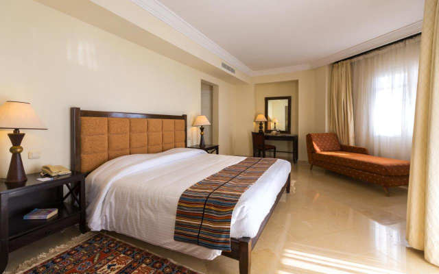 ULTIMELE LOCURI TUNISA, AVION DIN BUCURESTI, LA HOTEL MEDINA SOLARIA THALASO 5*, LA TARIFUL DE 695 EURO/PERS, AI!