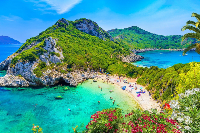 Vara continua in Rodos!!!Sejur de 7 nopti la  777 euro,avion din Timisoara!!! WHITE OLIVE PREMIUM LINDOS 