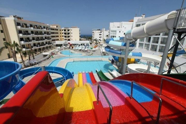 ULTIMELE LOCURI CIPRU, AVION DIN BUCURESTI, LA HOTEL MARLITA BEACH 4*, LA TARIFUL DE 725 EURO/PERSOANA, AI!