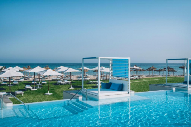 Sejur in Tunisia: 950 euro cazare 7 nopti cu All inclusive+ transport avion+ toate taxele