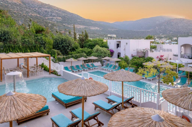 Sejur in Creta: 660 euro cazare 7 nopti cu All inclusive+ transport avion+ toate taxele