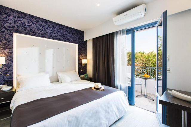 Sejur in Creta: 660 euro cazare 7 nopti cu All inclusive+ transport avion+ toate taxele
